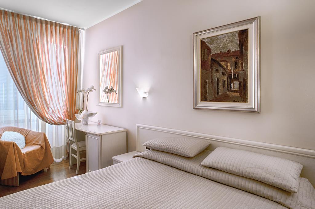 Hotel Cortese Санремо Номер фото