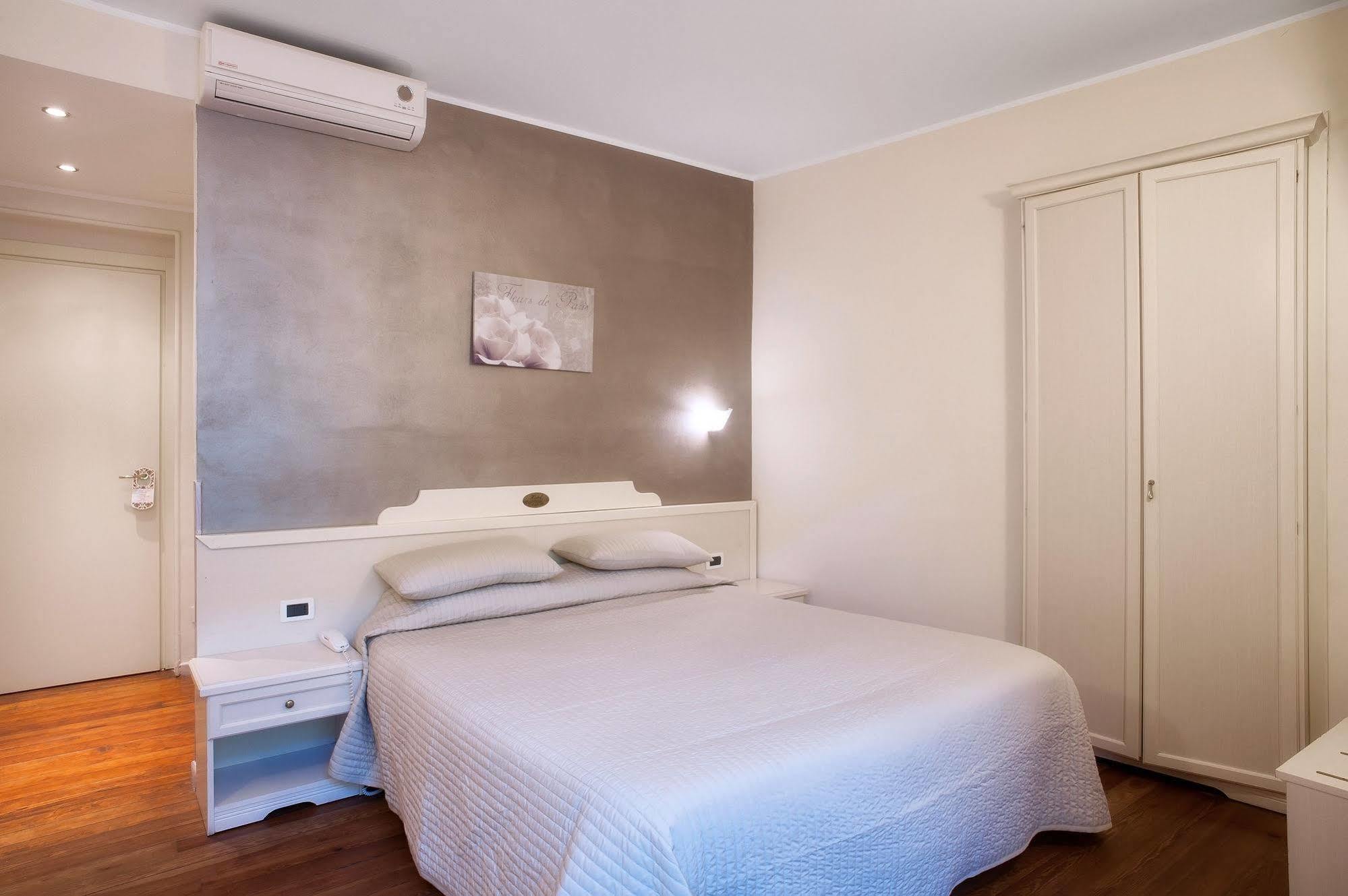 Hotel Cortese Санремо Екстер'єр фото